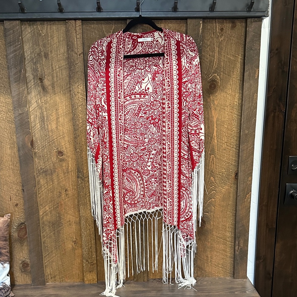Millau Red and White Paisley Kimono
